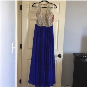 Evening gown NWT